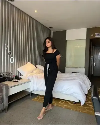 Call Girls Service in Zamania